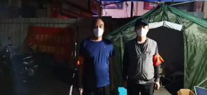 市文旅集團(tuán)一線戰(zhàn)“疫”之：黨旗飄揚(yáng)在門外，黨旗扎根在心里，53歲和35歲黨員成絕佳搭檔